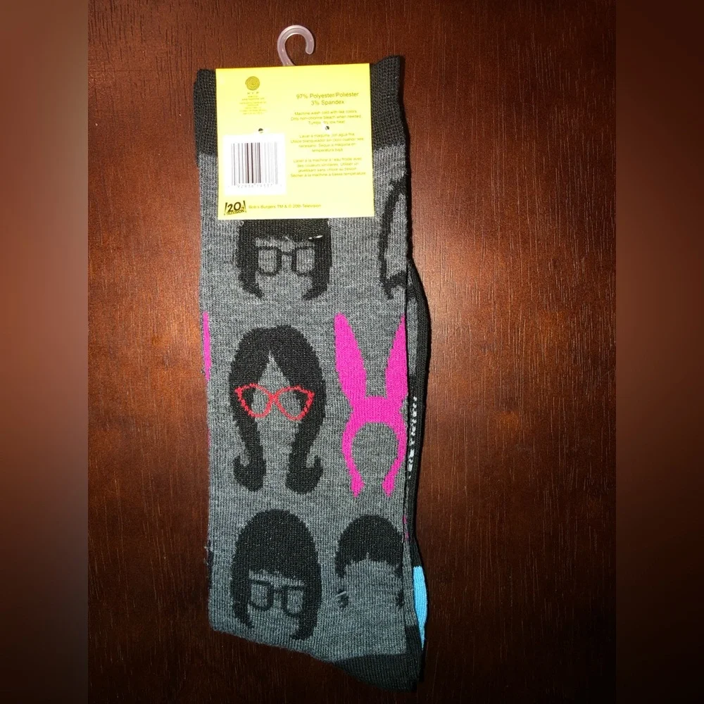 BOB’S BURGERS NOVELTY CREW SOCKS NWT MEN’S SHOE SIZE 6-12